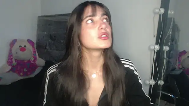 Snapshot of skinny_sweet2411 chatting on April 2026 03:37:01 AM skinny sweet2411 online show from April 2026 03:37:01 AM