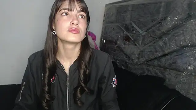 Snapshot of skinny_sweet2411 chatting on April 2026 09:02:01 AM skinny sweet2411 online show from April 2026 09:02:01 AM