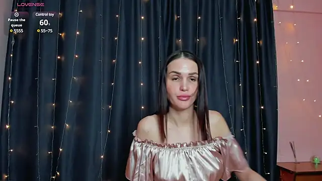 Snapshot of cross_the_line chatting on March 2025 02:23:02 PM cross the line online show from March 2025 02:23:02 PM