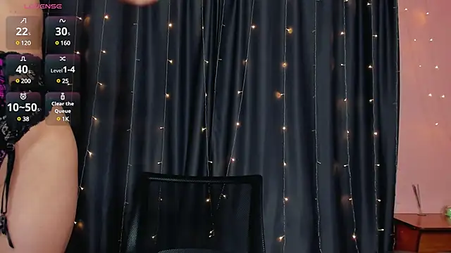 Snapshot of cross_the_line chatting on March 2025 03:24:01 PM cross the line online show from March 2025 03:24:01 PM