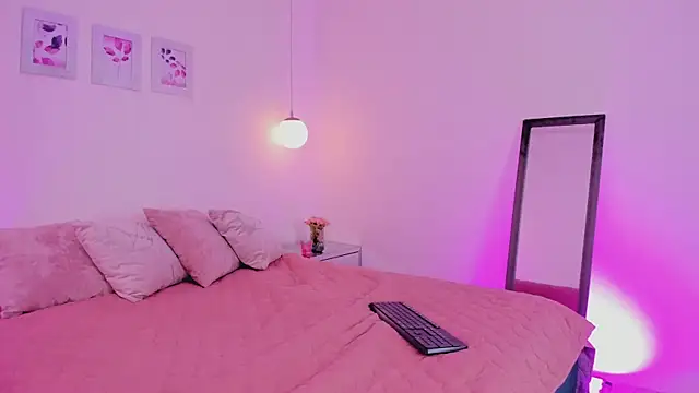 Snapshot of ibella7 chatting on March 2026 07:42:01 PM ibella7 online show from March 2026 07:42:01 PM