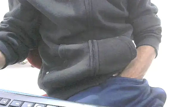 Snapshot of bbehemothh chatting on December 2024 11:38:01 AM bbehemothh online show from December 2024 11:38:01 AM