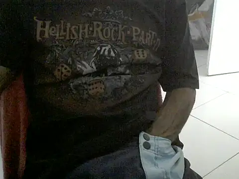 Snapshot of bbehemothh chatting on January 2025 06:46:01 PM bbehemothh online show from January 2025 06:46:01 PM