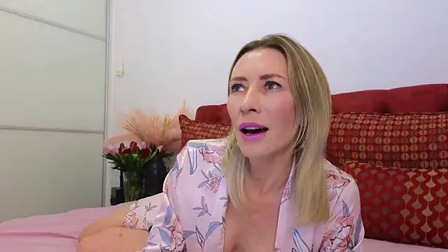  Maddalena  online show from February 2025 09:21:02 PM