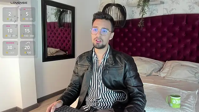 Snapshot of Edward_max chatting on February 2025 03:34:02 AM Edward max online show from February 2025 03:34:02 AM