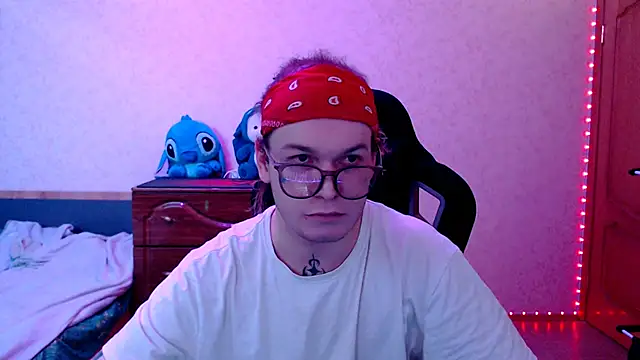 Snapshot of Steve_Mi chatting on September 2025 01:33:01 PM Steve Mi online show from September 2025 01:33:01 PM