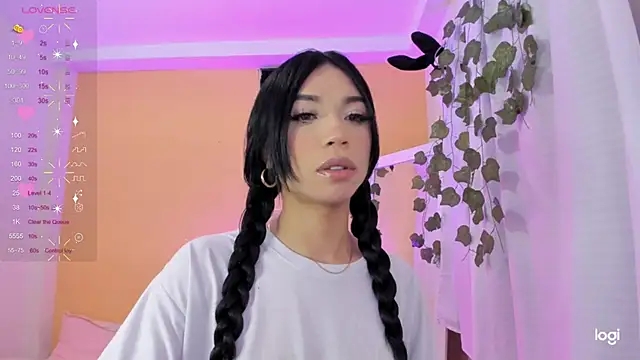 Snapshot of AndreaSweet_ chatting on February 2025 06:59:01 PM AndreaSweet  online show from February 2025 06:59:01 PM