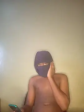 Snapshot of Mischevous_T69 chatting on December 2024 08:37:02 AM Mischevous T69 online show from December 2024 08:37:02 AM