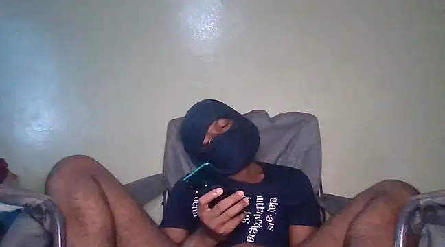 Snapshot of Mischevous_T69 chatting on December 2024 12:13:01 PM Mischevous T69 online show from December 2024 12:13:01 PM