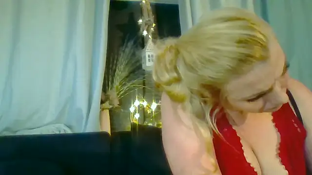 DevilsAngel13 online show from November 2025 10:54:01 PM