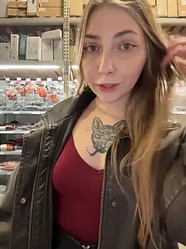 Snapshot of Sunny___Bunny chatting on March 2026 12:13:01 PM Sunny Bunny online show from March 2026 12:13:01 PM