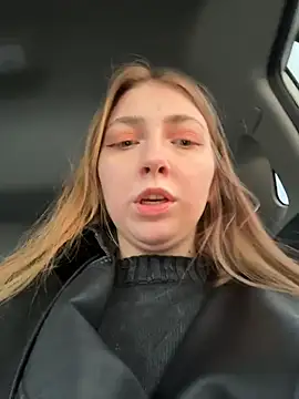 Snapshot of Sunny___Bunny chatting on March 2026 03:05:01 PM Sunny Bunny online show from March 2026 03:05:01 PM