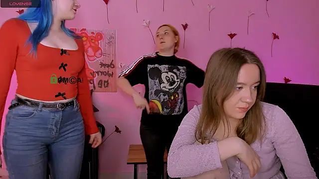 Snapshot of pure_radiance1 chatting on March 2026 09:59:01 AM pure radiance1 online show from March 2026 09:59:01 AM