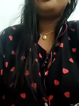 Snapshot of Priya_2222 chatting on January 2025 08:32:01 PM Priya 2222 online show from January 2025 08:32:01 PM