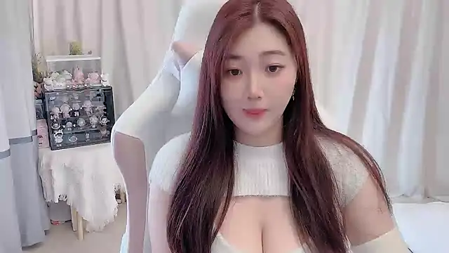 Stars Elyn online show from December 2024 05:04:02 AM