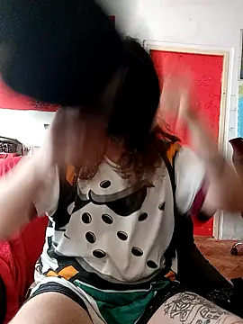 Snapshot of Ozomitro chatting on March 2025 08:13:02 AM Ozomitro online show from March 2025 08:13:02 AM