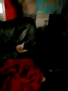 Snapshot of Ozomitro chatting on March 2025 04:13:01 AM Ozomitro online show from March 2025 04:13:01 AM