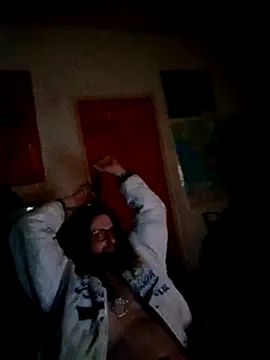 Snapshot of Ozomitro chatting on March 2025 10:43:02 PM Ozomitro online show from March 2025 10:43:02 PM