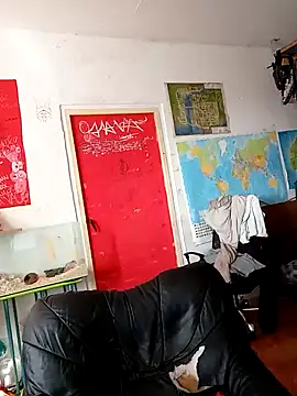 Snapshot of Ozomitro chatting on March 2025 08:30:01 AM Ozomitro online show from March 2025 08:30:01 AM