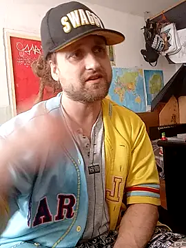 Snapshot of Ozomitro chatting on March 2025 12:17:01 PM Ozomitro online show from March 2025 12:17:01 PM