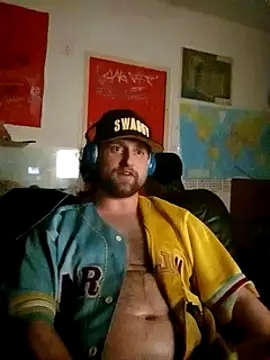 Snapshot of Ozomitro chatting on March 2025 01:35:01 AM Ozomitro online show from March 2025 01:35:01 AM