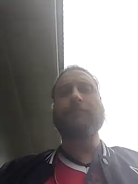 Snapshot of Ozomitro chatting on September 2025 11:53:02 AM Ozomitro online show from September 2025 11:53:02 AM