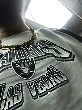 Snapshot of Ozomitro chatting on October 2025 07:44:02 PM Ozomitro online show from October 2025 07:44:02 PM