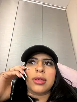 Hilary pinkk online show from December 2025 03:15:02 AM