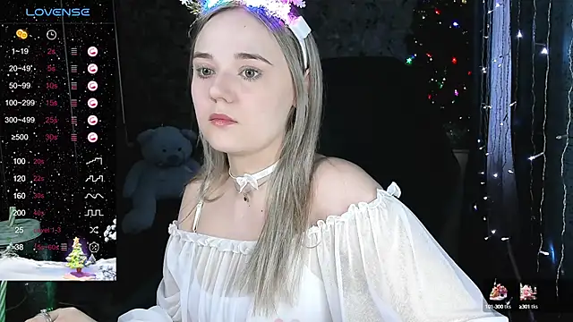 Snapshot of Your_small_bunny chatting on December 2024 03:08:01 AM Your small bunny online show from December 2024 03:08:01 AM