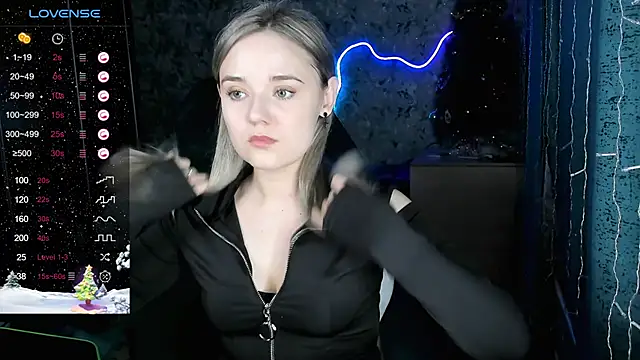 Snapshot of Your_small_bunny chatting on January 2025 10:08:01 AM Your small bunny online show from January 2025 10:08:01 AM