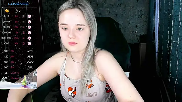 Snapshot of Your_small_bunny chatting on January 2025 03:09:02 AM Your small bunny online show from January 2025 03:09:02 AM