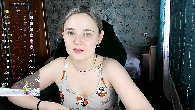 Snapshot of Your_small_bunny chatting on January 2025 06:10:01 AM Your small bunny online show from January 2025 06:10:01 AM