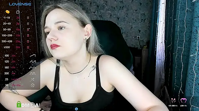 Snapshot of Your_small_bunny chatting on February 2025 03:23:02 AM Your small bunny online show from February 2025 03:23:02 AM