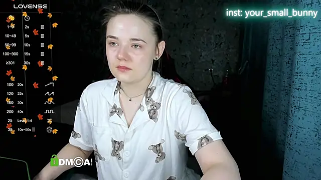 Snapshot of Your_small_bunny chatting on November 2025 01:59:01 AM Your small bunny online show from November 2025 01:59:01 AM