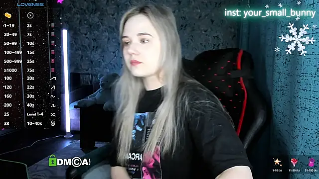 Snapshot of Your_small_bunny chatting on February 2026 02:05:01 AM Your small bunny online show from February 2026 02:05:01 AM