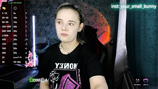 Snapshot of Your_small_bunny chatting on March 2026 02:06:02 AM Your small bunny online show from March 2026 02:06:02 AM