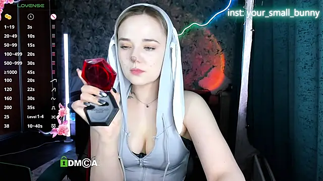 Snapshot of Your_small_bunny chatting on April 2026 02:10:01 AM Your small bunny online show from April 2026 02:10:01 AM