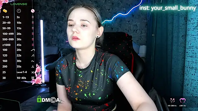 Snapshot of Your_small_bunny chatting on April 2026 02:05:02 AM Your small bunny online show from April 2026 02:05:02 AM