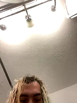 tallnerdyguy online show from October 2025 09:20:01 PM