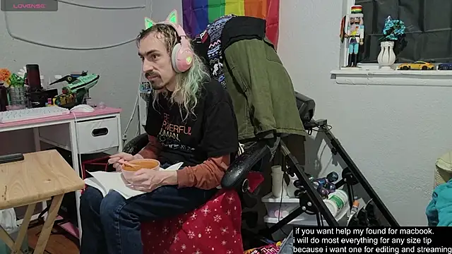 tallnerdyguy online show from November 2025 03:16:02 AM