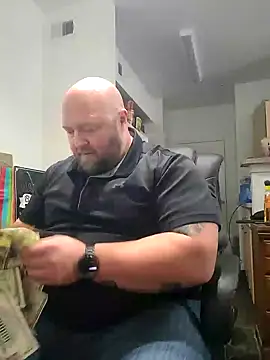 Snapshot of Strong_Bear89 chatting on January 2025 09:22:02 AM Strong Bear89 online show from January 2025 09:22:02 AM