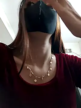 Tisha-01 online show from November 2025 01:39:02 AM