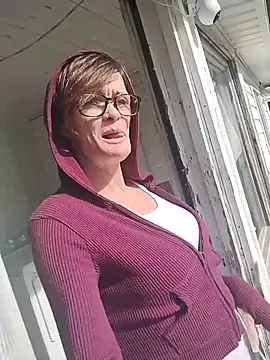 ivylee31 online show from November 2025 05:48:01 PM