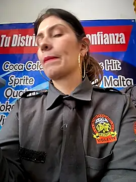 Alysson-- online show from October 2025 03:04:01 PM