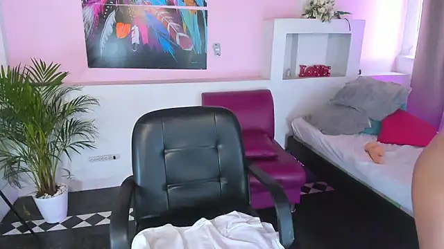 lunoxx  online show from January 2025 08:54:01 PM