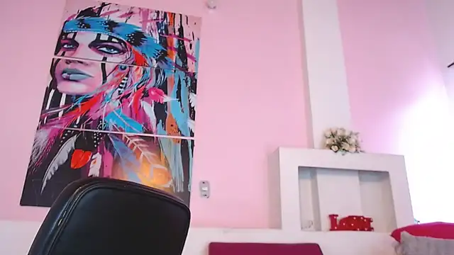 lunoxx  online show from February 2025 06:08:02 PM