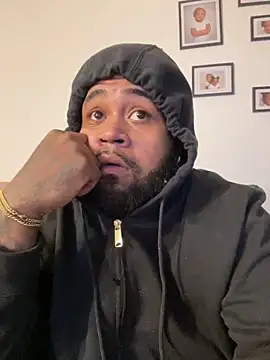 Snapshot of Pap1_Champo chatting on December 2024 08:15:01 AM Pap1 Champo online show from December 2024 08:15:01 AM