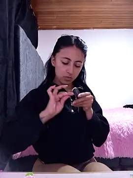 Snapshot of Gisell_s chatting on January 2025 03:24:02 AM Gisell s online show from January 2025 03:24:02 AM