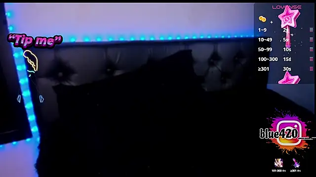 Snapshot of Skyler__blue4 chatting on December 2024 05:33:01 PM Skyler blue4 online show from December 2024 05:33:01 PM