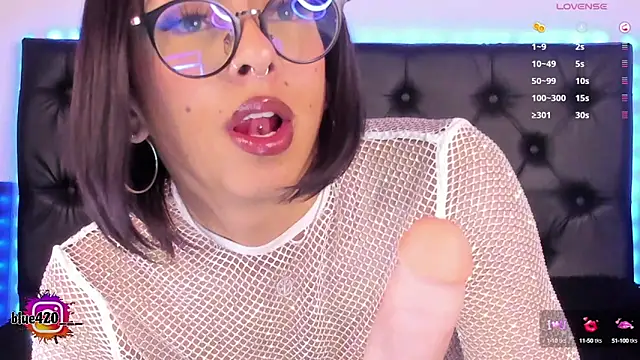 Snapshot of Skyler__blue4 chatting on January 2025 12:39:02 AM Skyler blue4 online show from January 2025 12:39:02 AM